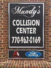 Gwinnett Business Mundy's Collision Center in Lawrenceville GA